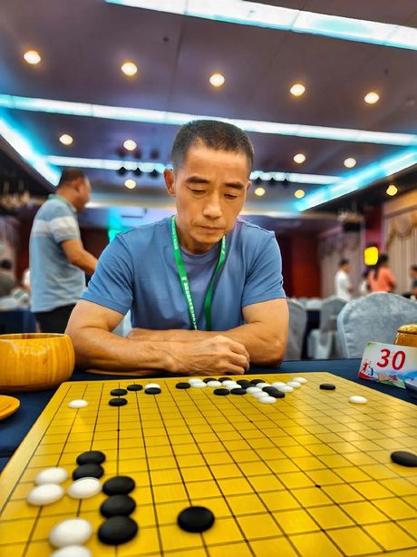 一灯大师：AI中国围棋第一人